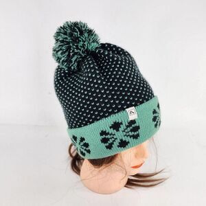 Flylow Women's Nova Beanie Pompom Fait isle snow winter hat Grenn Black Beanie